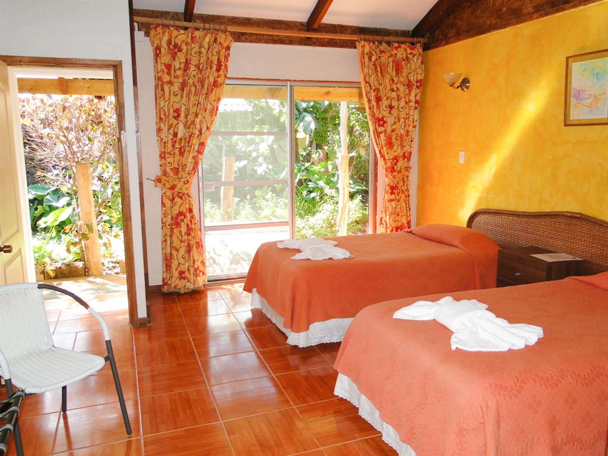 Tupa Hotel อังกาโรอา ภายนอก รูปภาพ